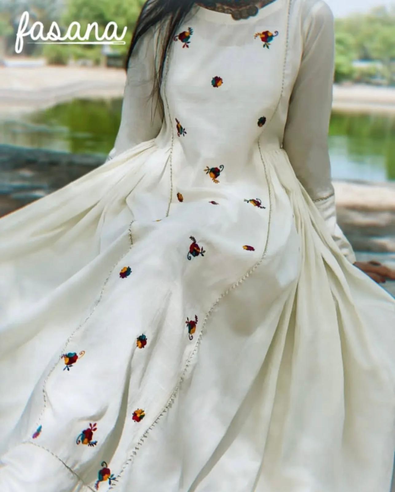 Mor – Dove White Hand-Embroidered Flared Frock