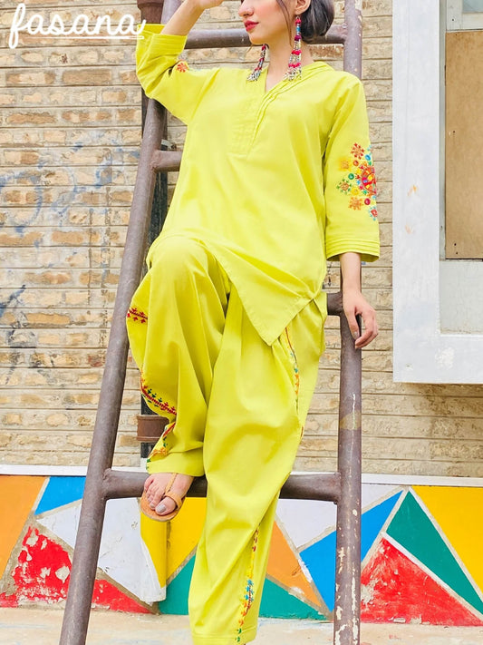 A vibrant firefly - Lime Hand-Embroidered 2-Piece Set