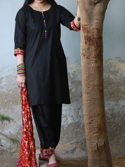 Midnight Bloom - Black Hurmuch Embroidered 2-Piece Set